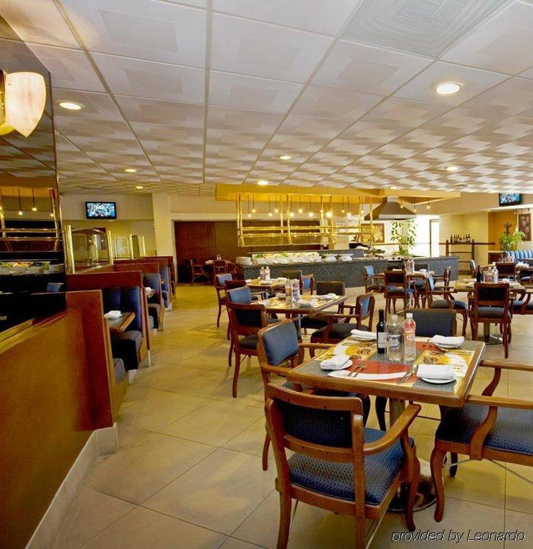 Fiesta Inn San Luis Potosi Glorieta Juarez Restaurace fotografie