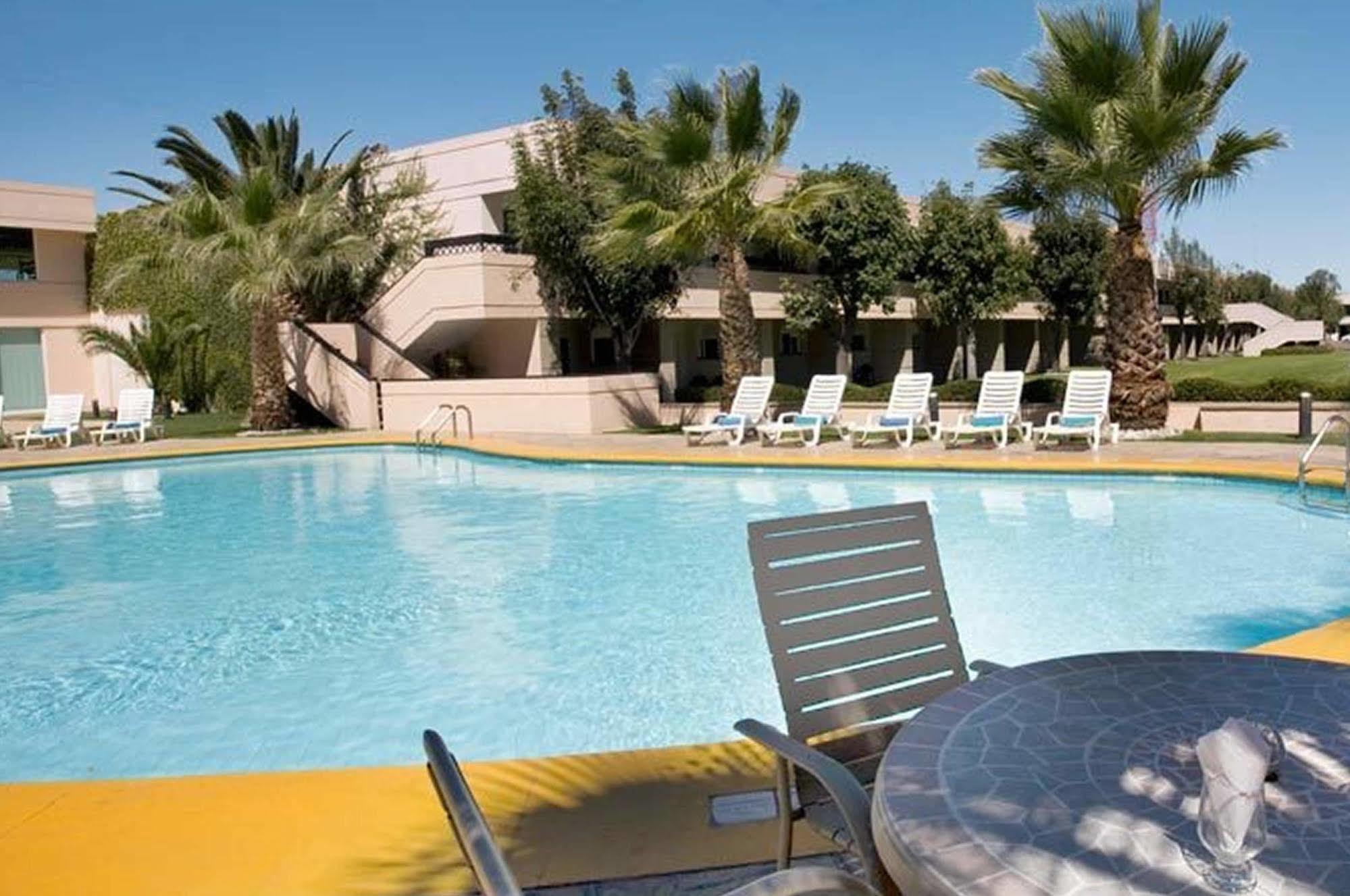 Fiesta Inn San Luis Potosi Glorieta Juarez Exteriér fotografie