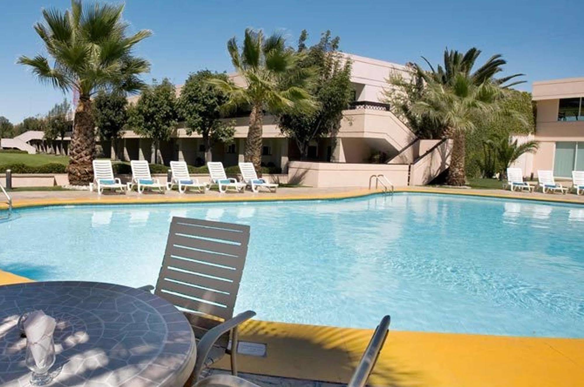 Fiesta Inn San Luis Potosi Glorieta Juarez Exteriér fotografie